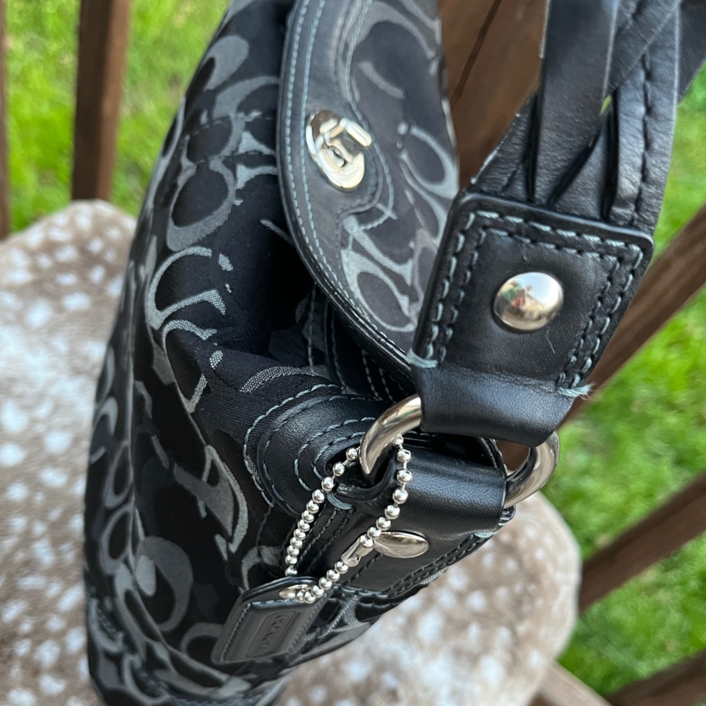 Coach Chelsey Optic 2007 Black and Gray Signature Hobo Bag - Picture 4 of 12